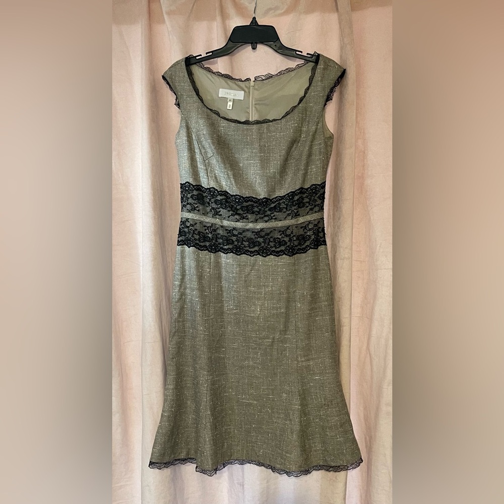 ESCADA Wool & Silk Tweed Sheath Dress w/Black Lace Beige/Gray  Size 38/Medium